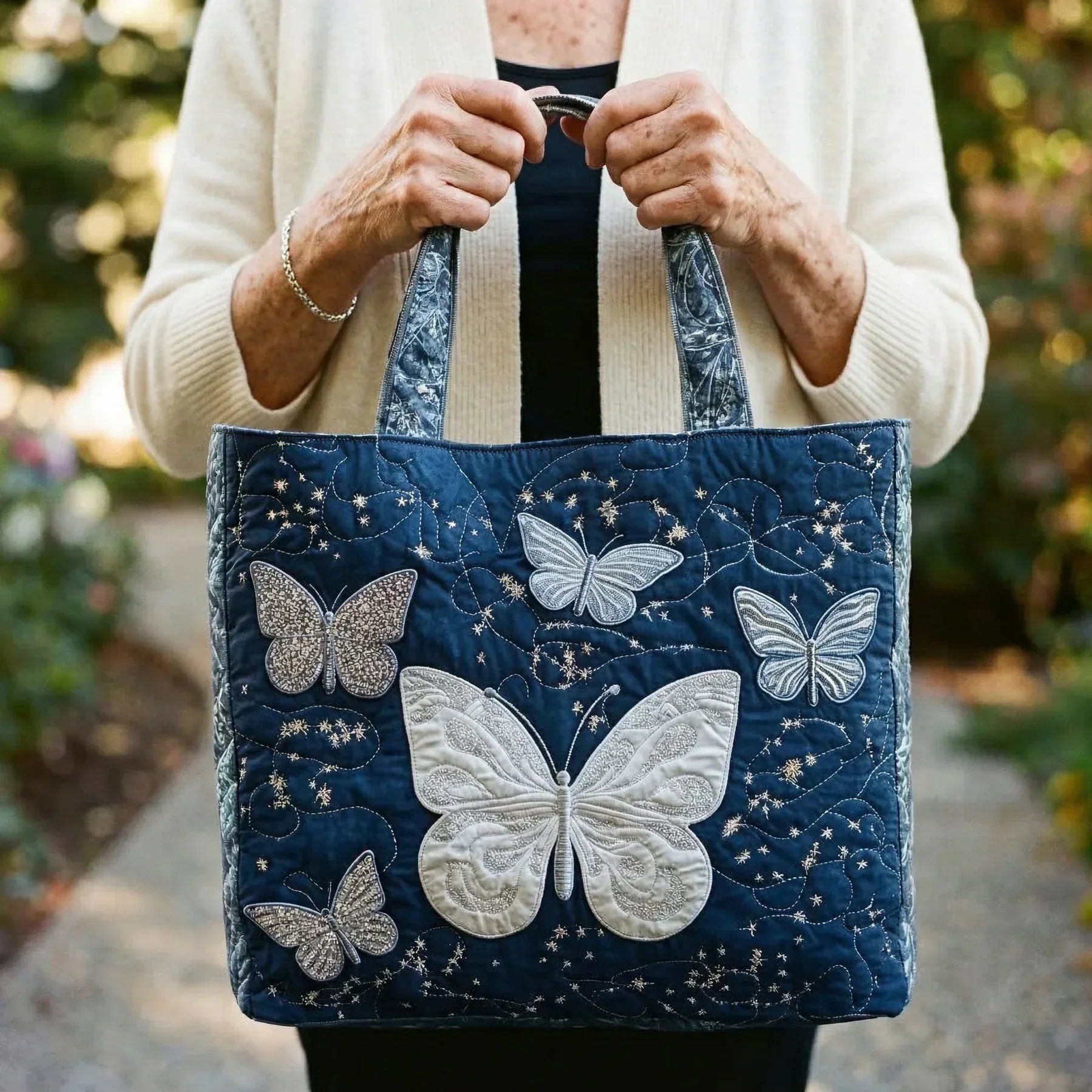 Handgefertigte Tasche – Silberner Schmetterling