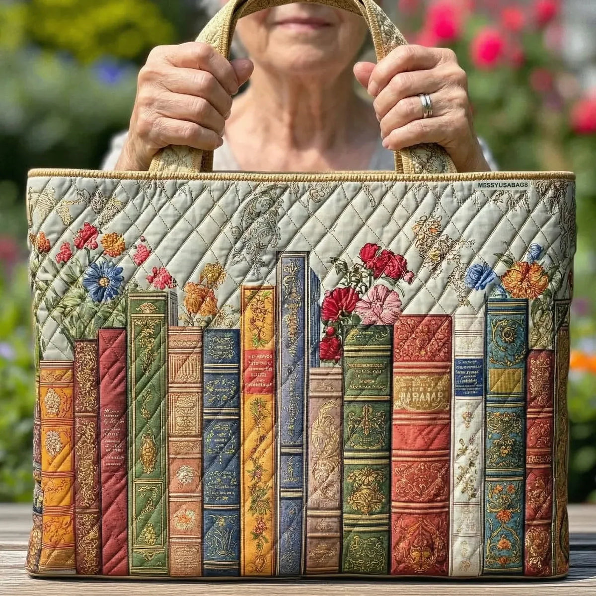 Gepolsterte Tasche – Verzauberte Bibliothek